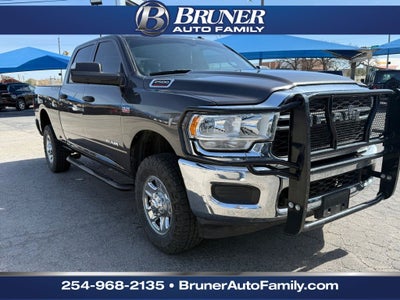 2022 RAM 2500 Tradesman Crew Cab 4x4 6'4' Box