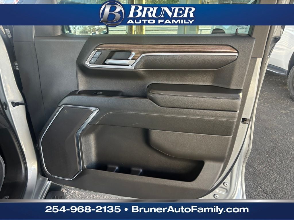 2023 Chevrolet Silverado 1500 4WD Crew Cab Standard Bed LT