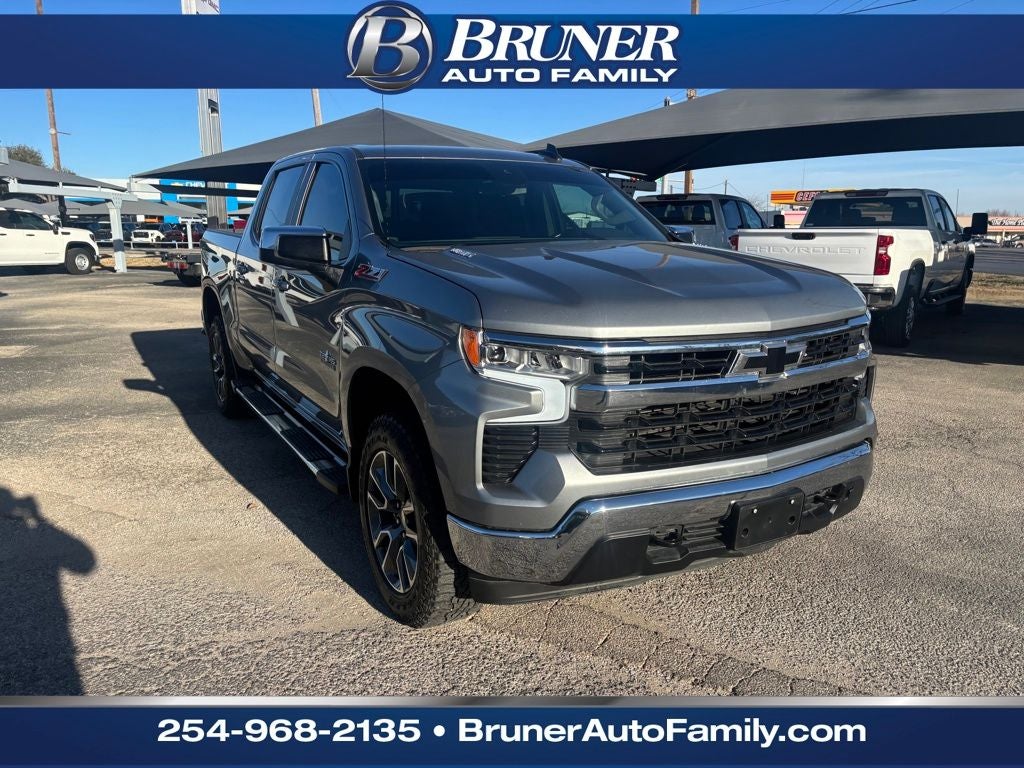 2023 Chevrolet Silverado 1500 4WD Crew Cab Standard Bed LT