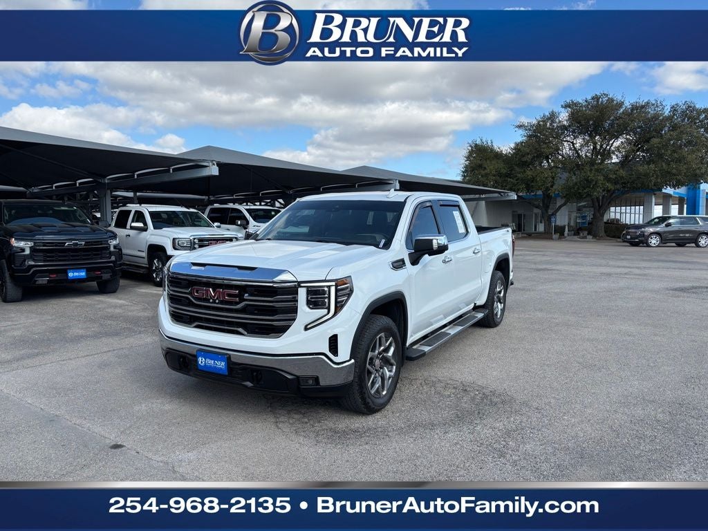 2023 GMC Sierra 1500 4WD Crew Cab Short Box SLT