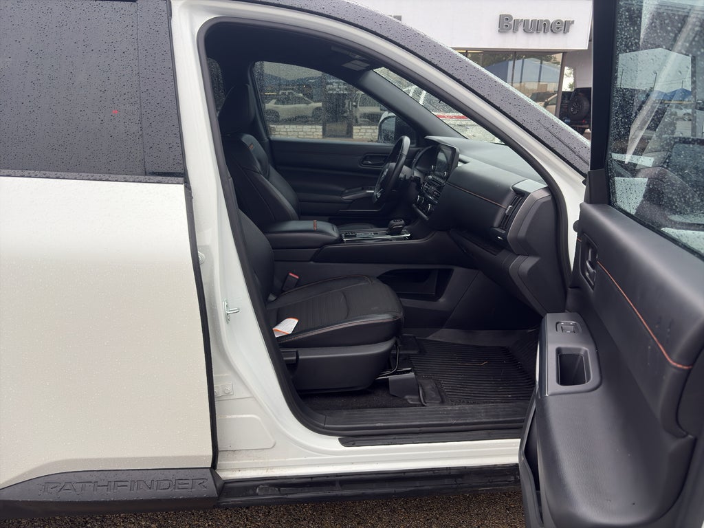 2024 Nissan Pathfinder Rock Creek 4WD