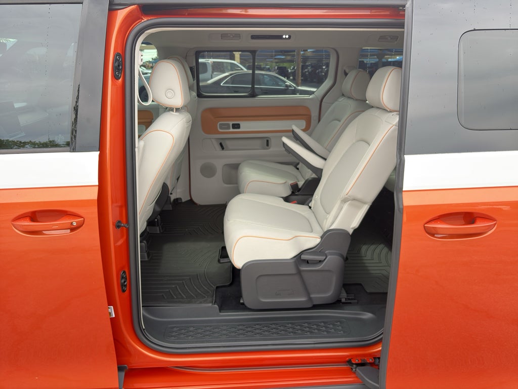 2025 Volkswagen ID.Buzz Pro S Plus