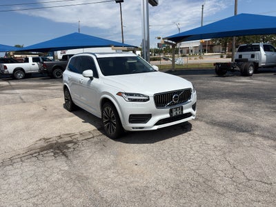 2021 Volvo XC90 Momentum