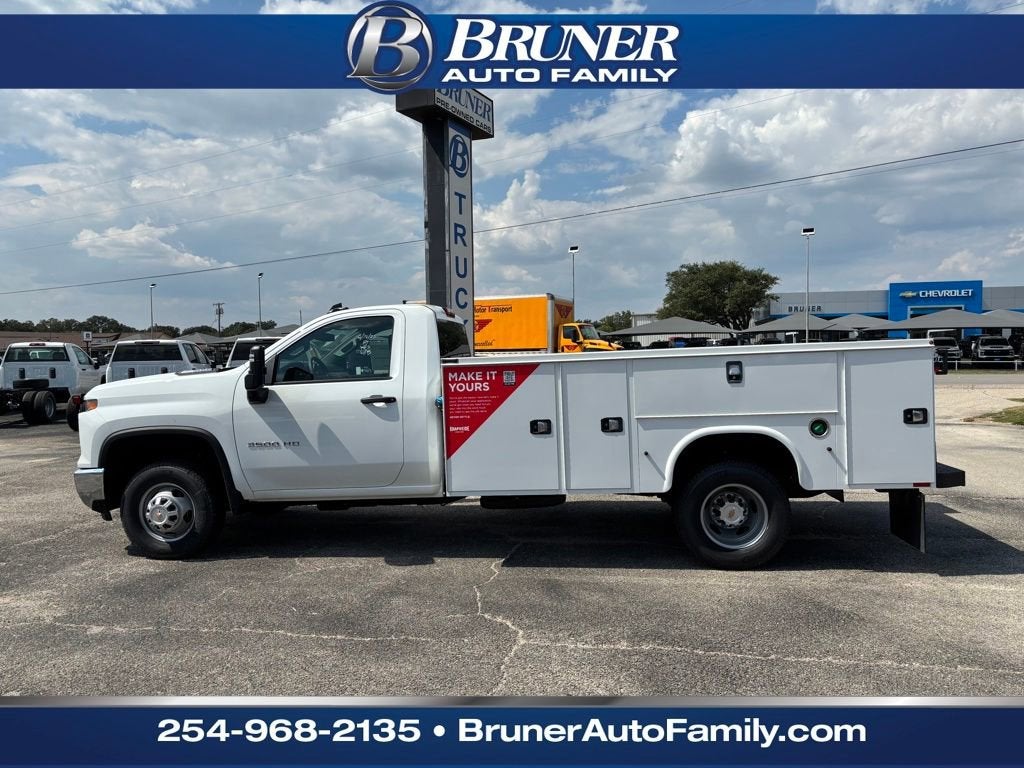 2025 Chevrolet Silverado 3500 HD Chassis Cab Work Truck