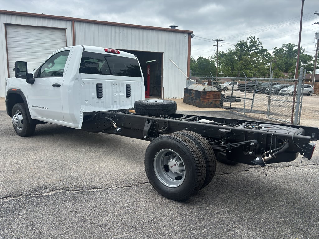 2026 GMC Sierra 3500 HD Chassis Cab Pro