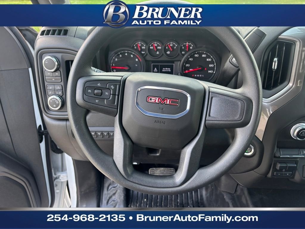 2025 GMC Sierra 3500 HD Chassis Cab Pro