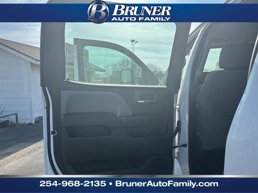 2025 Chevrolet Silverado 4500 HD Work Truck