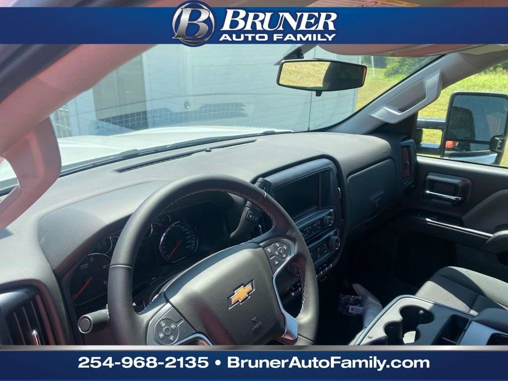 2024 Chevrolet Silverado 6500 HD Work Truck