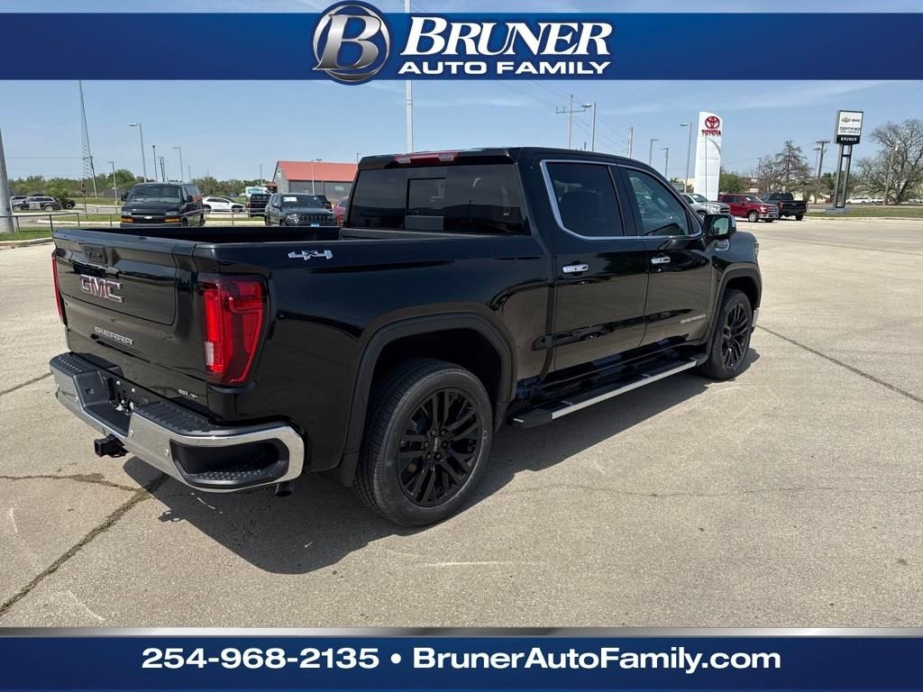 2025 GMC Sierra 1500 SLT