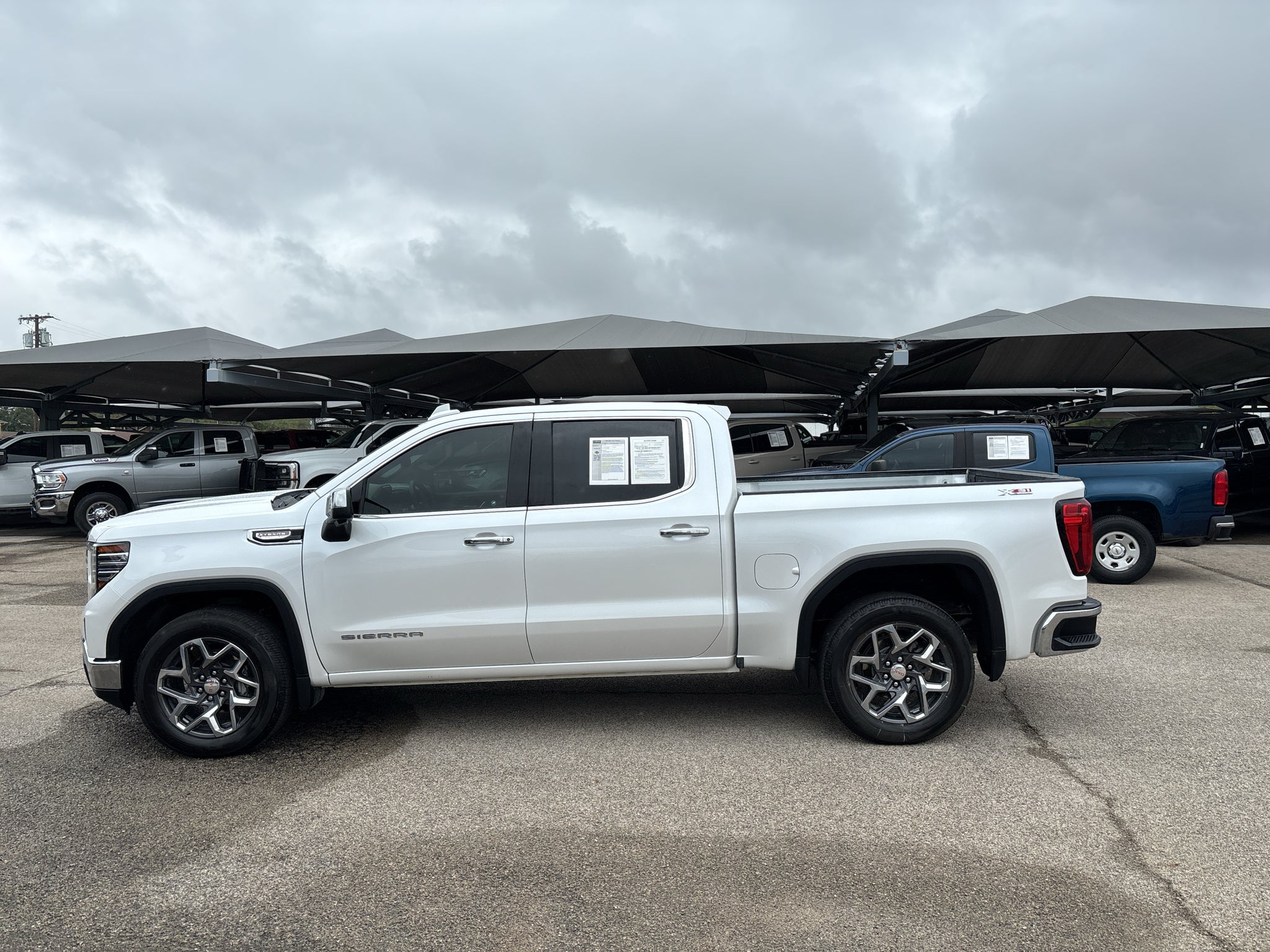2023 GMC Sierra 1500 SLT