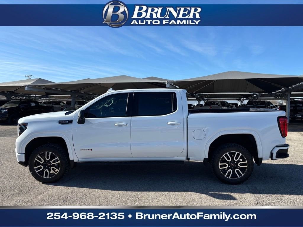 2025 GMC Sierra 1500 AT4