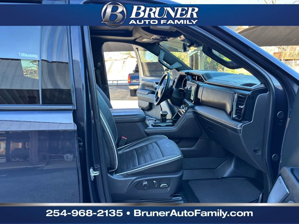 2025 GMC Sierra 1500 AT4X