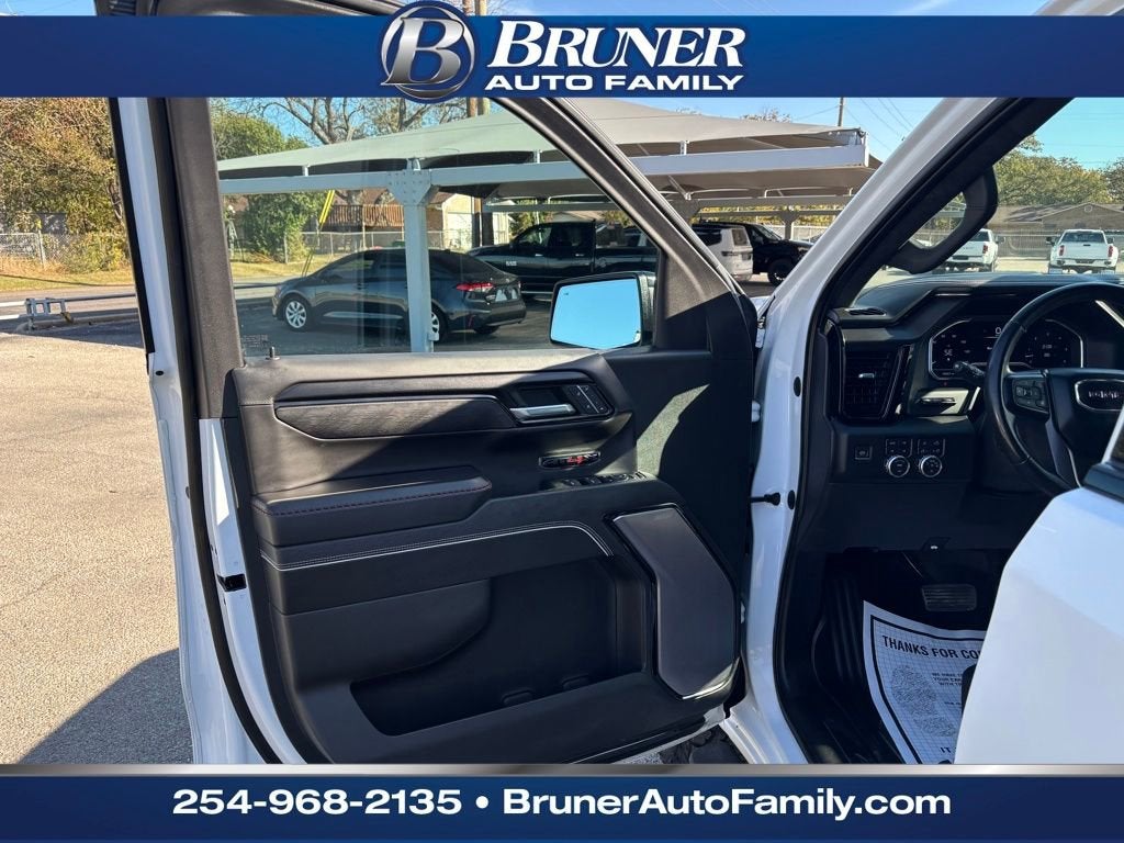 2023 GMC Sierra 1500 AT4X