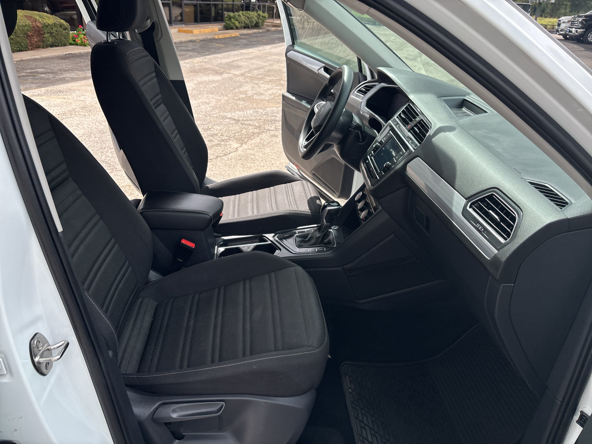 2022 Volkswagen Tiguan 2.0T S