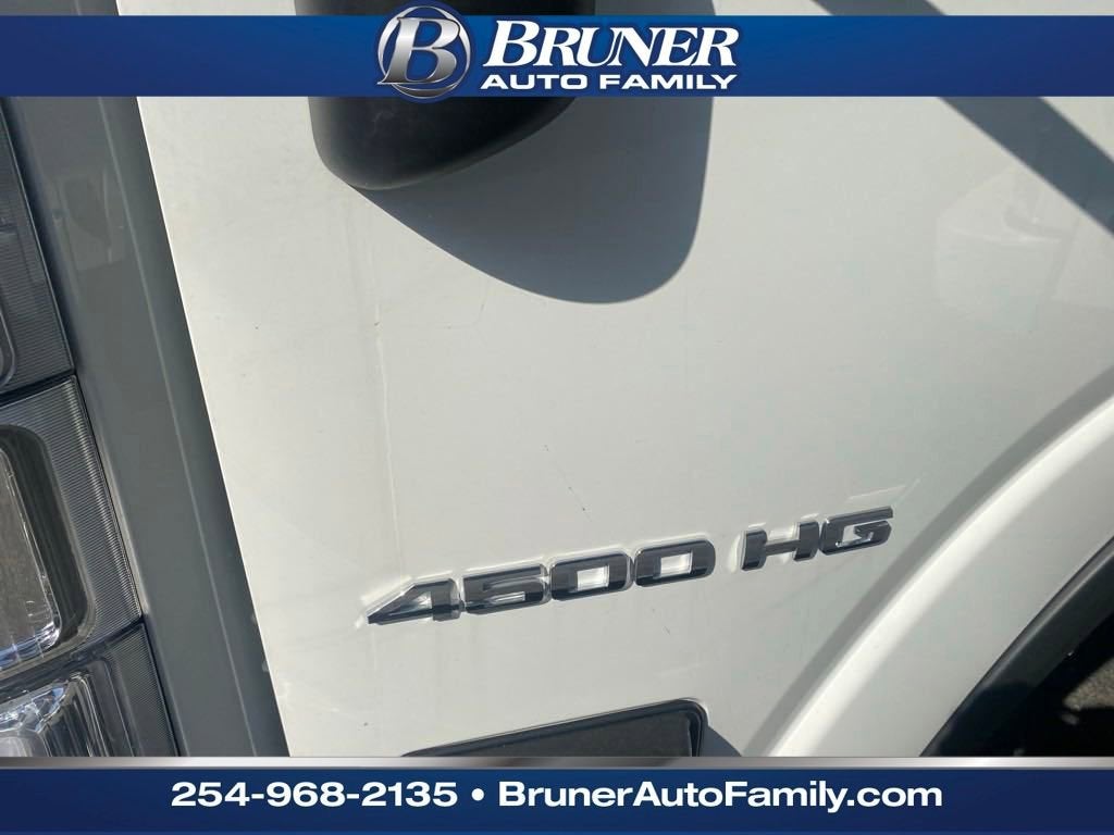 2024 Chevrolet Low Cab Forward 4500 Base