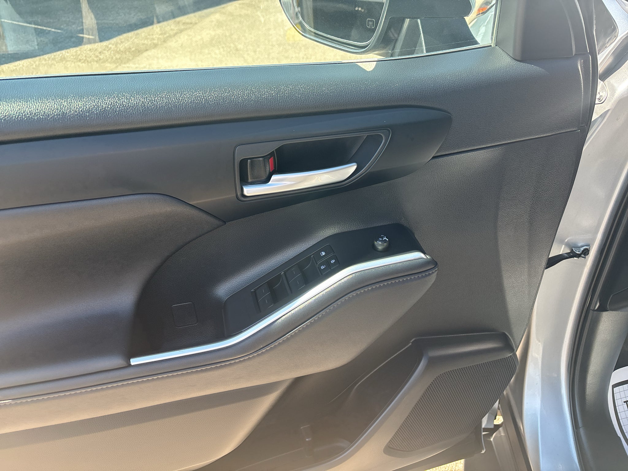 2024 Toyota Highlander Hybrid XLE