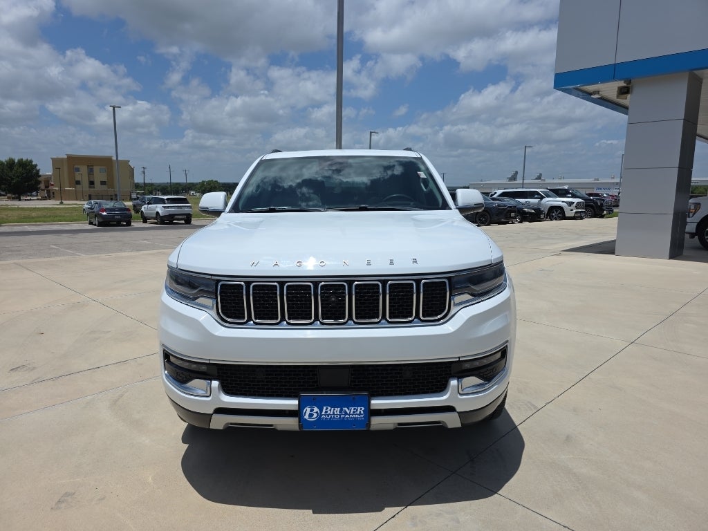 2022 Jeep Wagoneer Series II 4x2