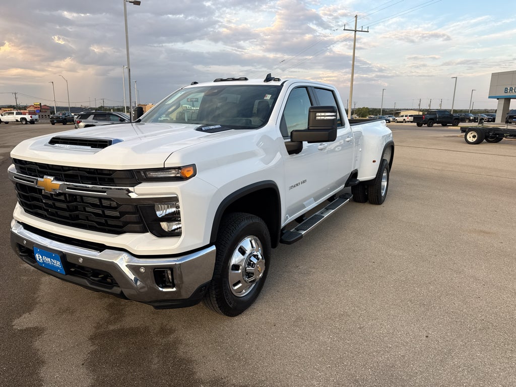 2026 Chevrolet Silverado 3500 HD LT DRW