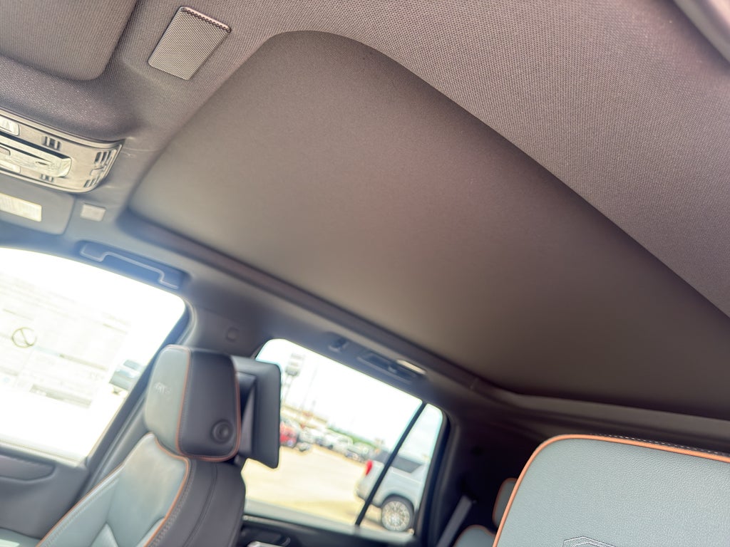 2026 GMC Yukon AT4 - Photo 10