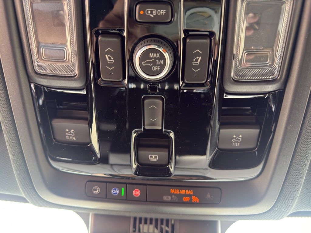 2026 GMC Yukon AT4 - Photo 11