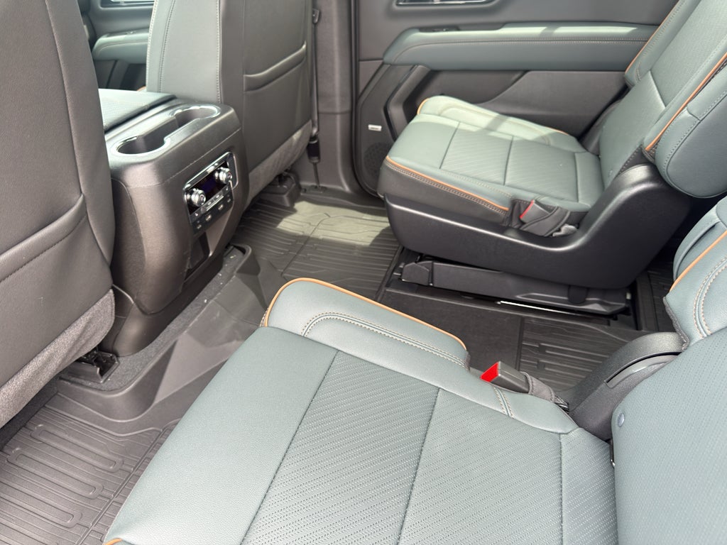 2026 GMC Yukon AT4 - Photo 21