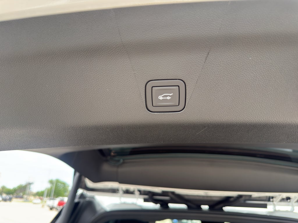 2026 GMC Yukon AT4 - Photo 27