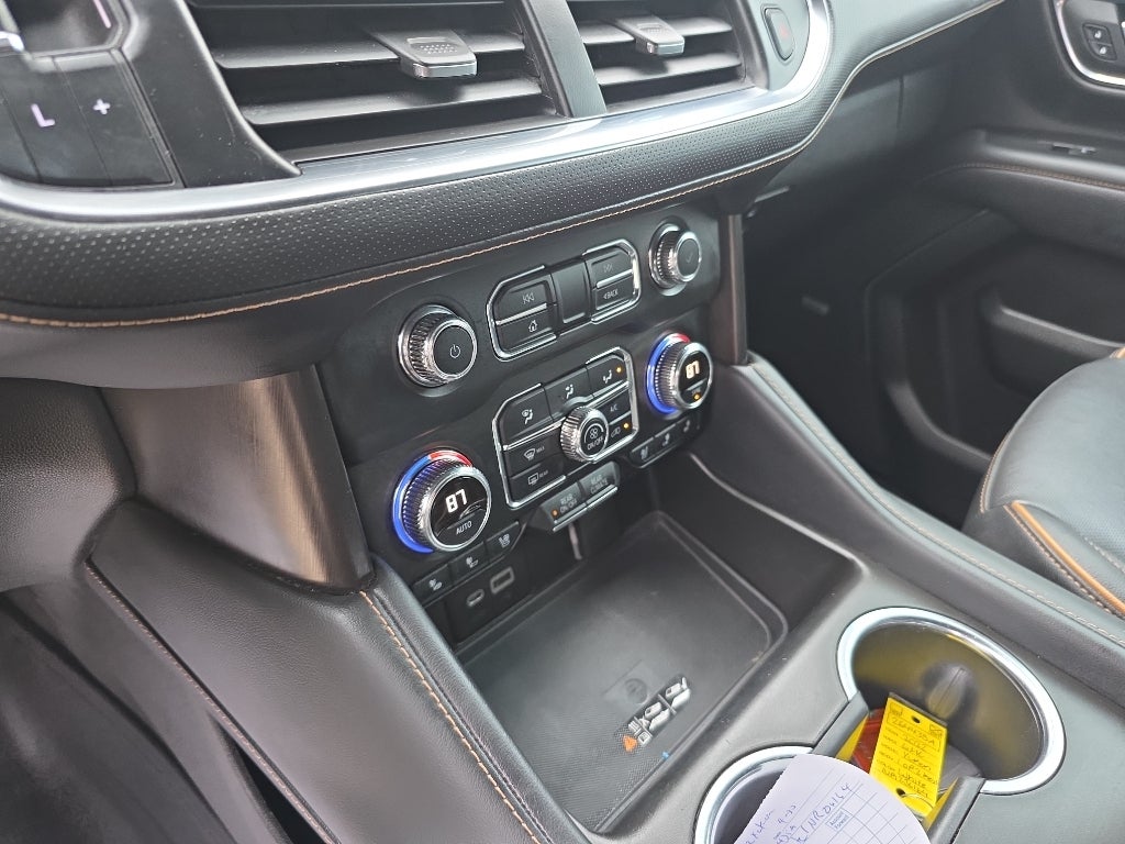 2022 GMC Yukon AT4 - Photo 10