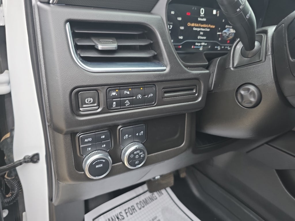 2022 GMC Yukon AT4 - Photo 12