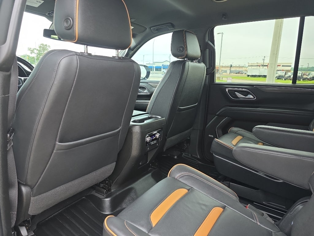 2022 GMC Yukon AT4 - Photo 15