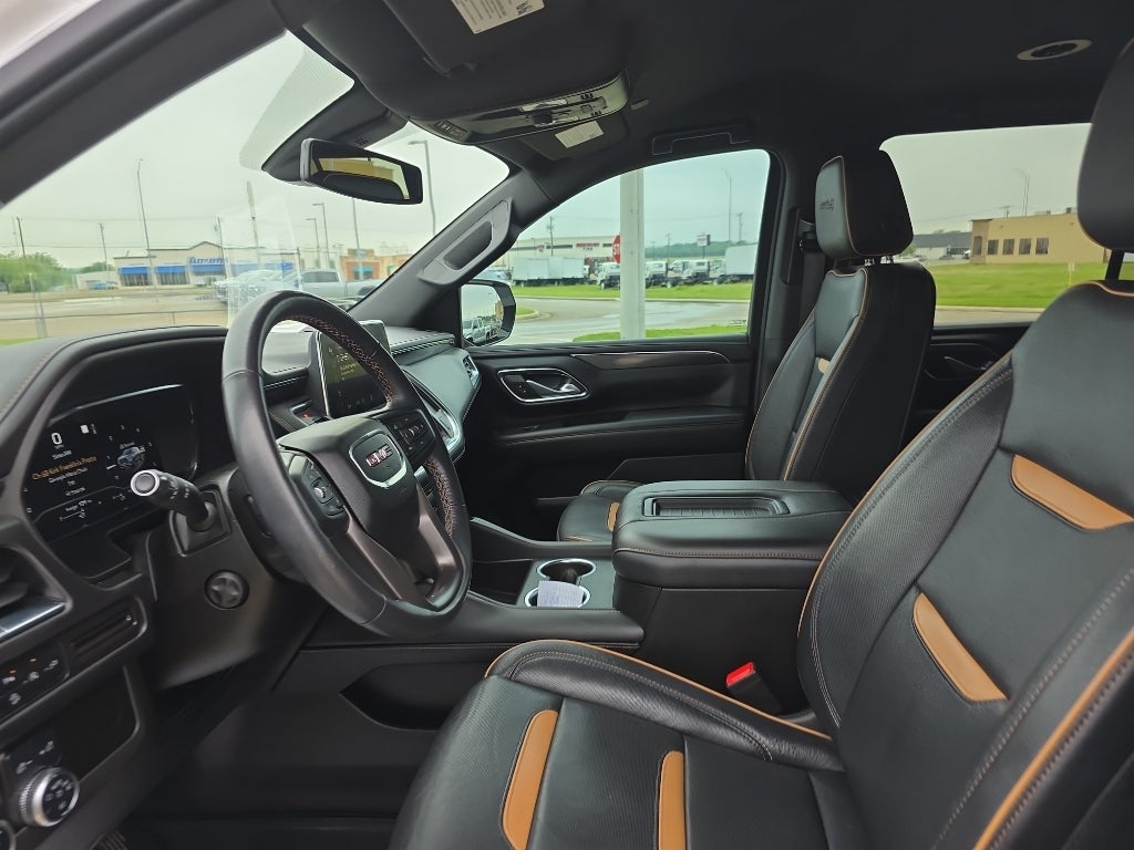 2022 GMC Yukon AT4 - Photo 7