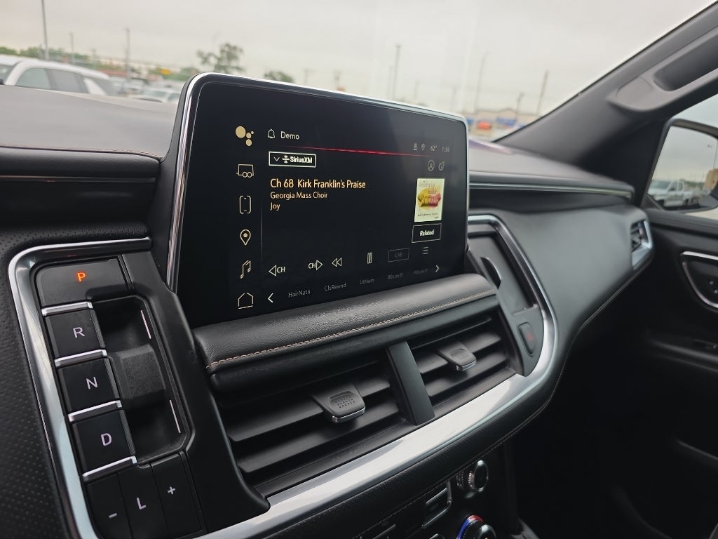 2022 GMC Yukon AT4 - Photo 9