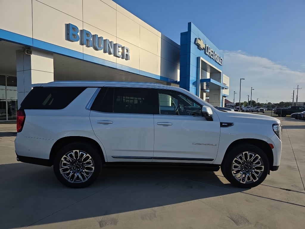 2023 GMC Yukon Denali Ultimate - Photo 22