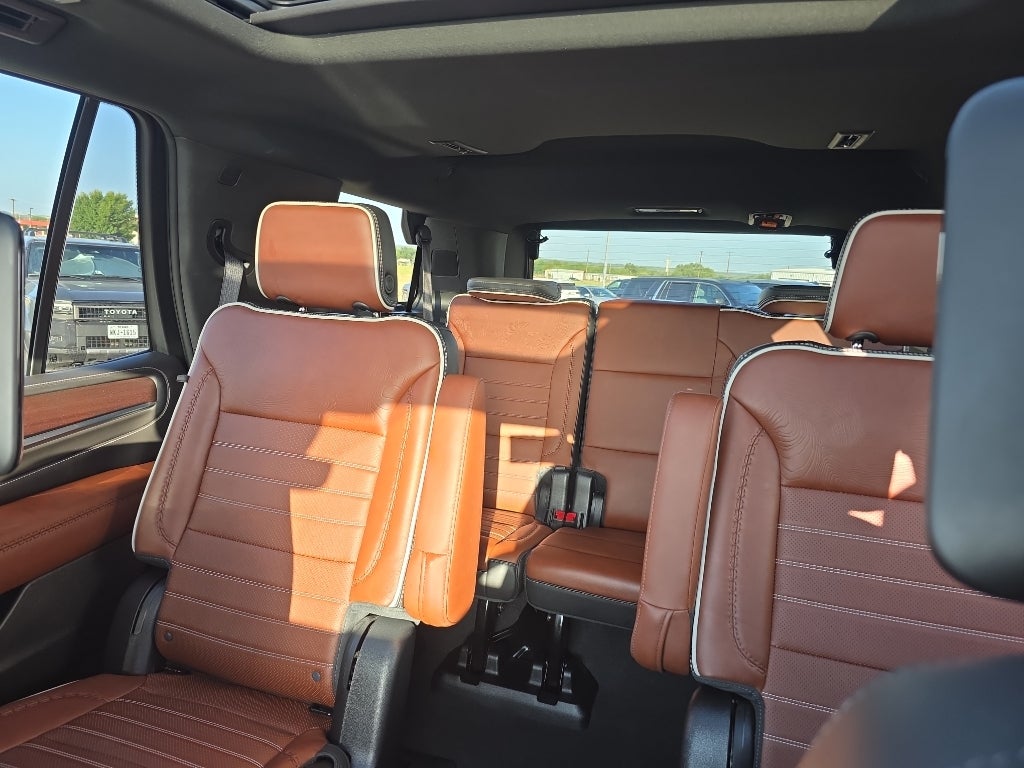 2023 GMC Yukon Denali Ultimate - Photo 7
