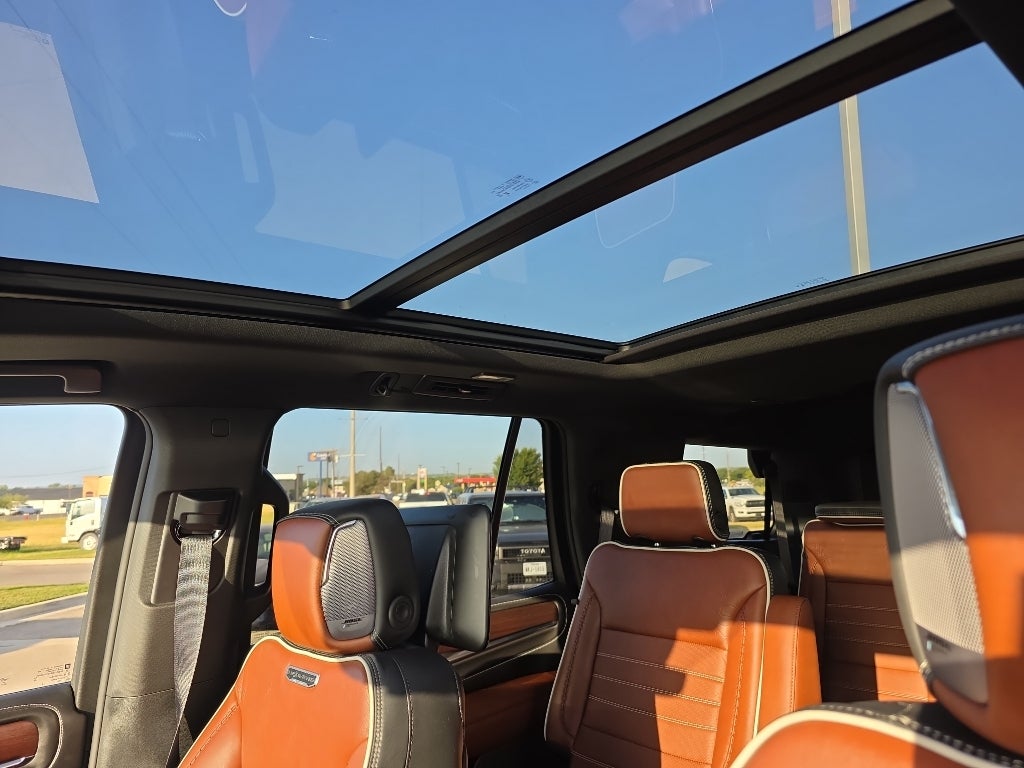 2023 GMC Yukon Denali Ultimate - Photo 8