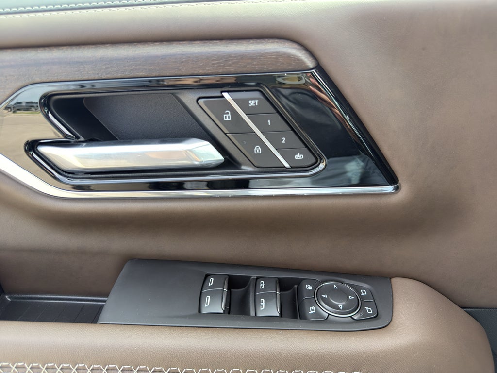 2026 GMC Yukon Denali Ultimate - Photo 20