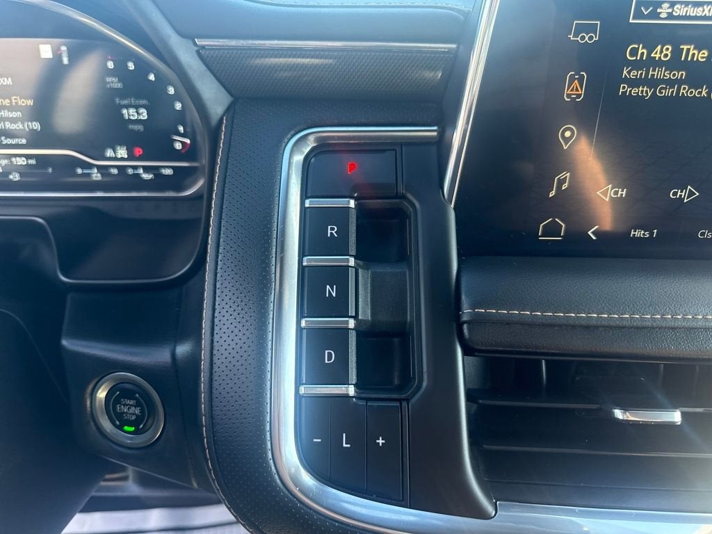 2023 GMC Yukon XL AT4