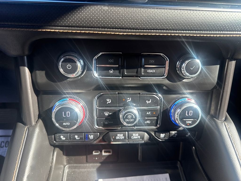 2023 GMC Yukon XL AT4