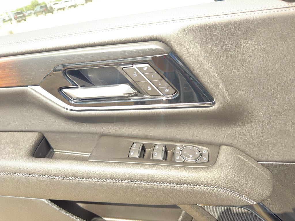 2026 GMC Yukon XL Denali - Photo 18
