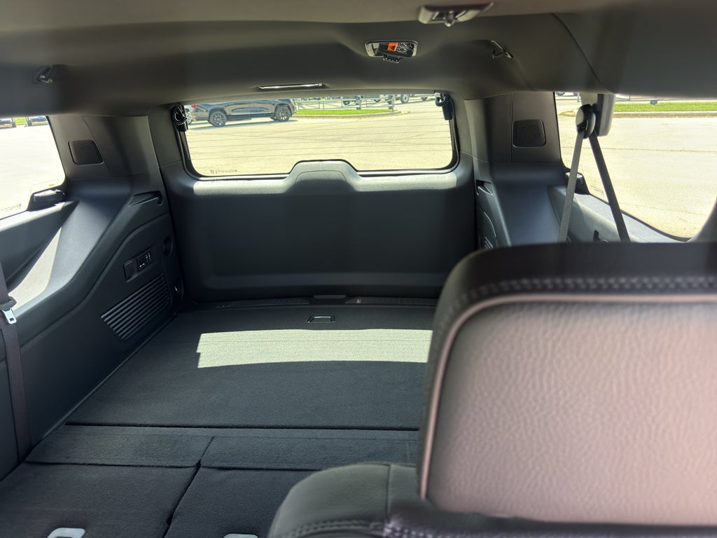 2026 GMC Yukon XL Denali - Photo 22