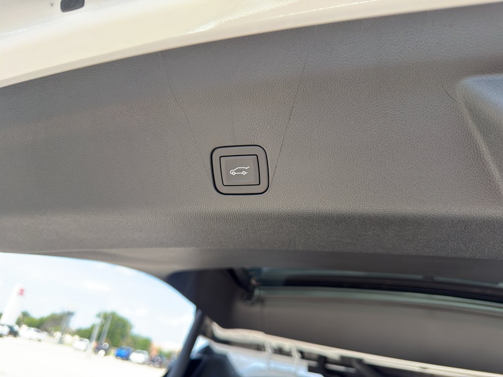 2026 GMC Yukon XL Denali - Photo 26