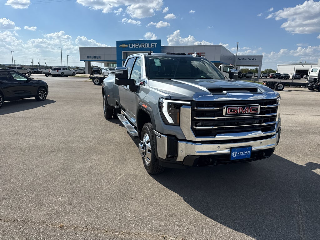 2026 GMC Sierra 3500 HD SLT DRW
