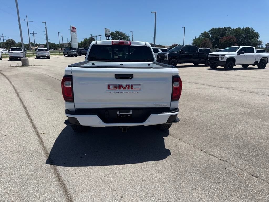 2025 GMC Canyon Elevation