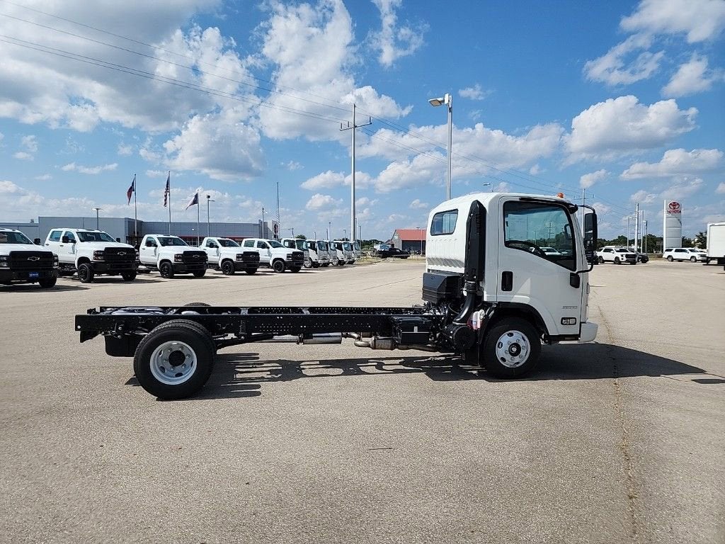 2025 Chevrolet Low Cab Forward 3500 1WT