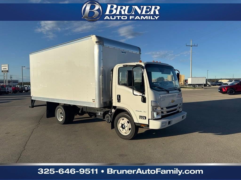 2025 Chevrolet Low Cab Forward 4500 1WT