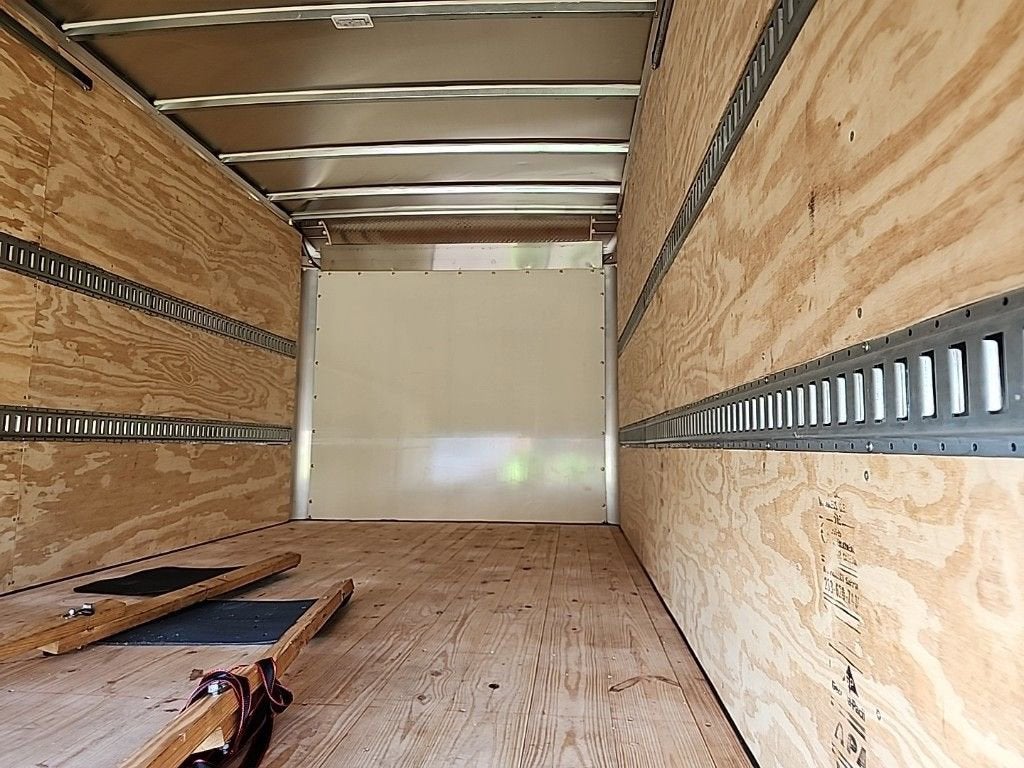 2024 Chevrolet Low Cab Forward 4500 1WT