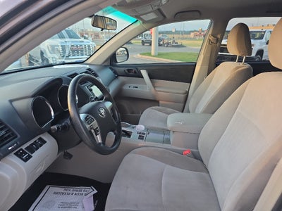 2013 Toyota Highlander Base