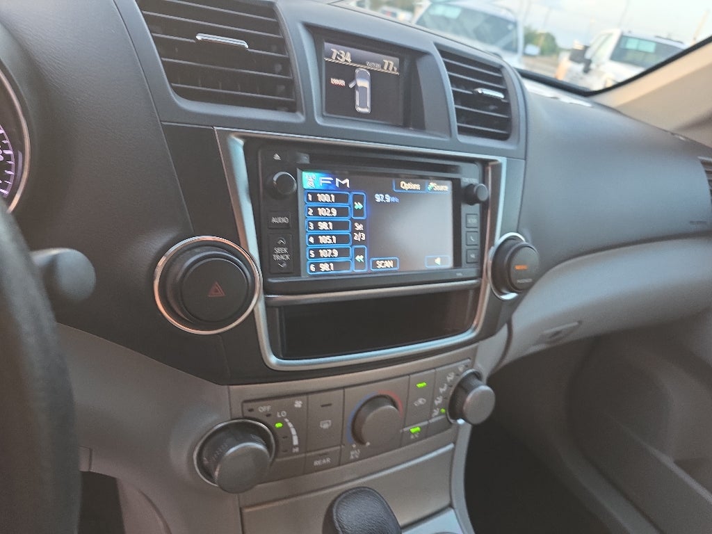 2013 Toyota Highlander Base